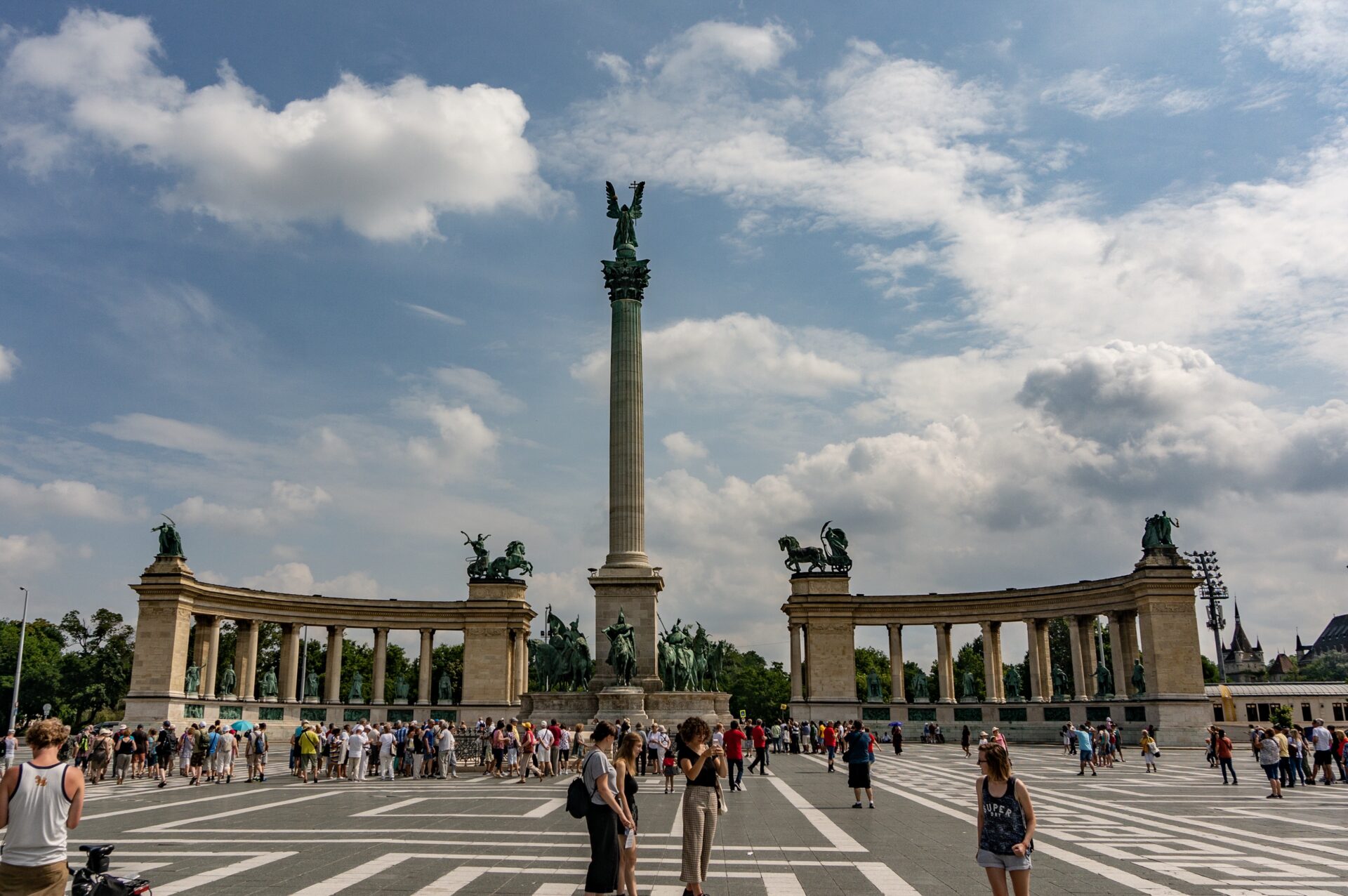 Heroes Square 