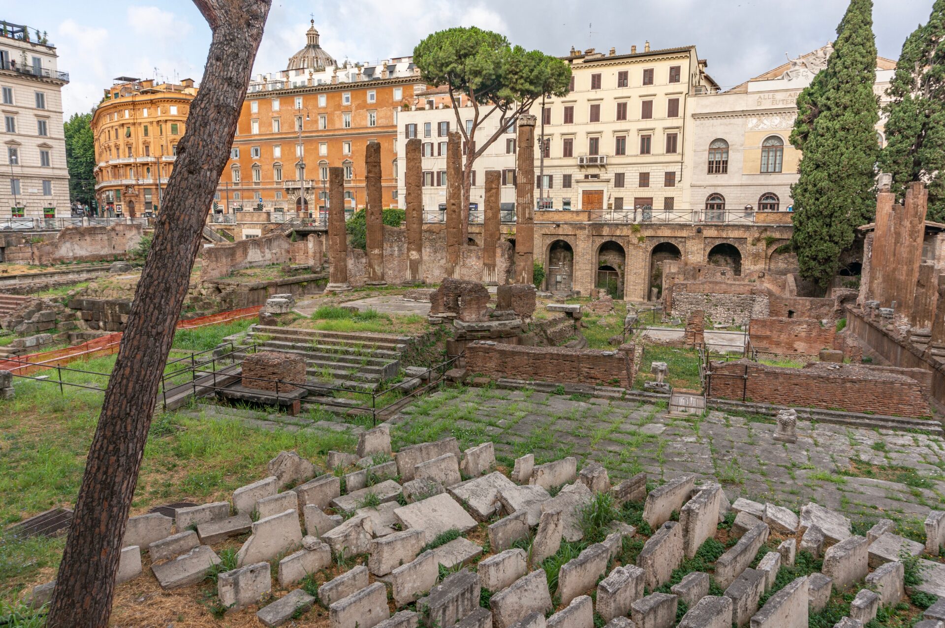 Largo di Torre Argentina